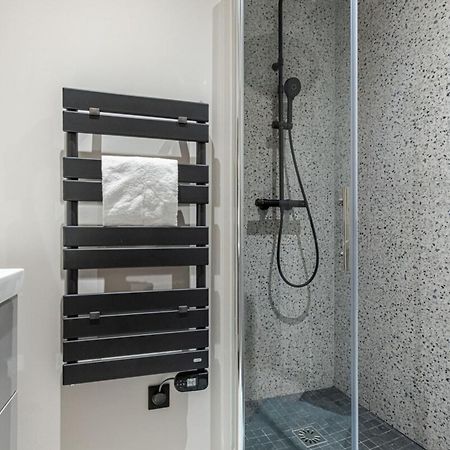 La Croix - Old Town Modern Apartment - 2 Bedrooms Nizza Kültér fotó