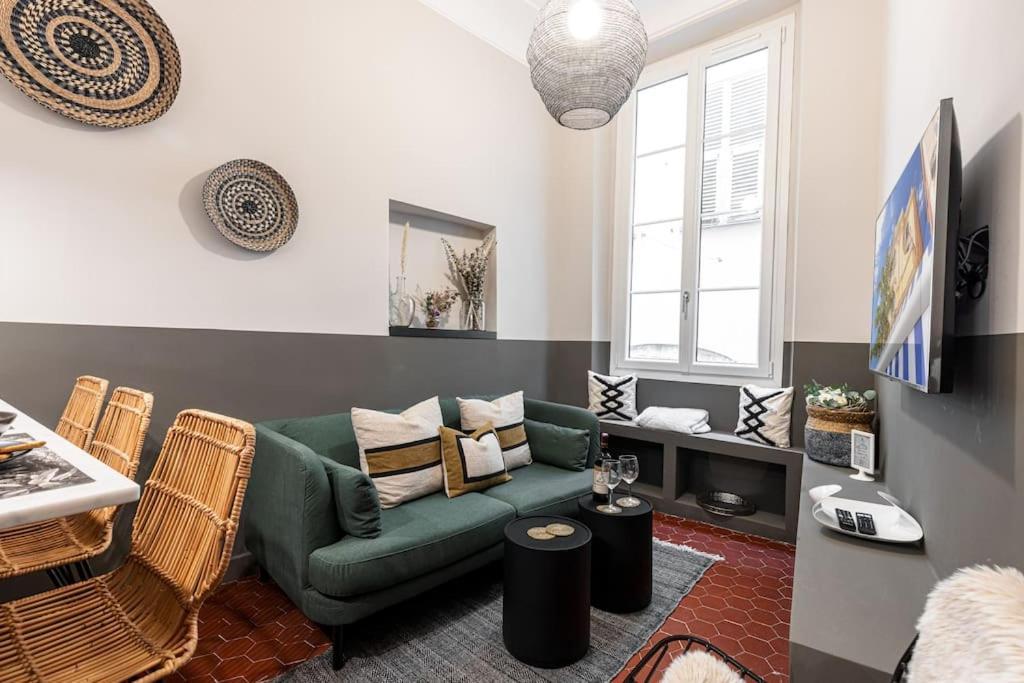 La Croix - Old Town Modern Apartment - 2 Bedrooms Nizza Kültér fotó
